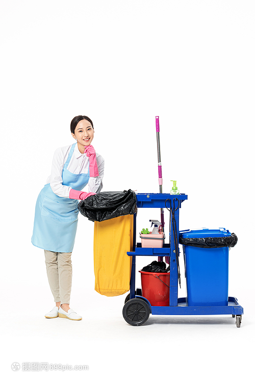 保潔員收拾垃圾